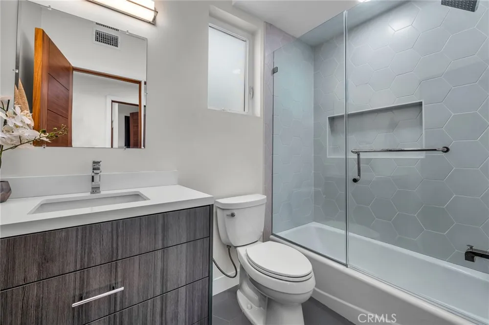 130 S Prospect #A Redondo Beach, CA 90277