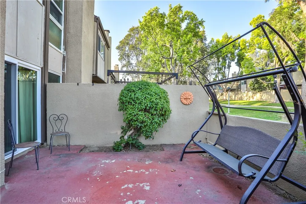 672 Greendale Lane Pomona, CA 91767