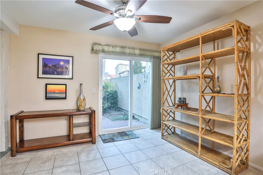 672 Greendale Lane Pomona, CA 91767