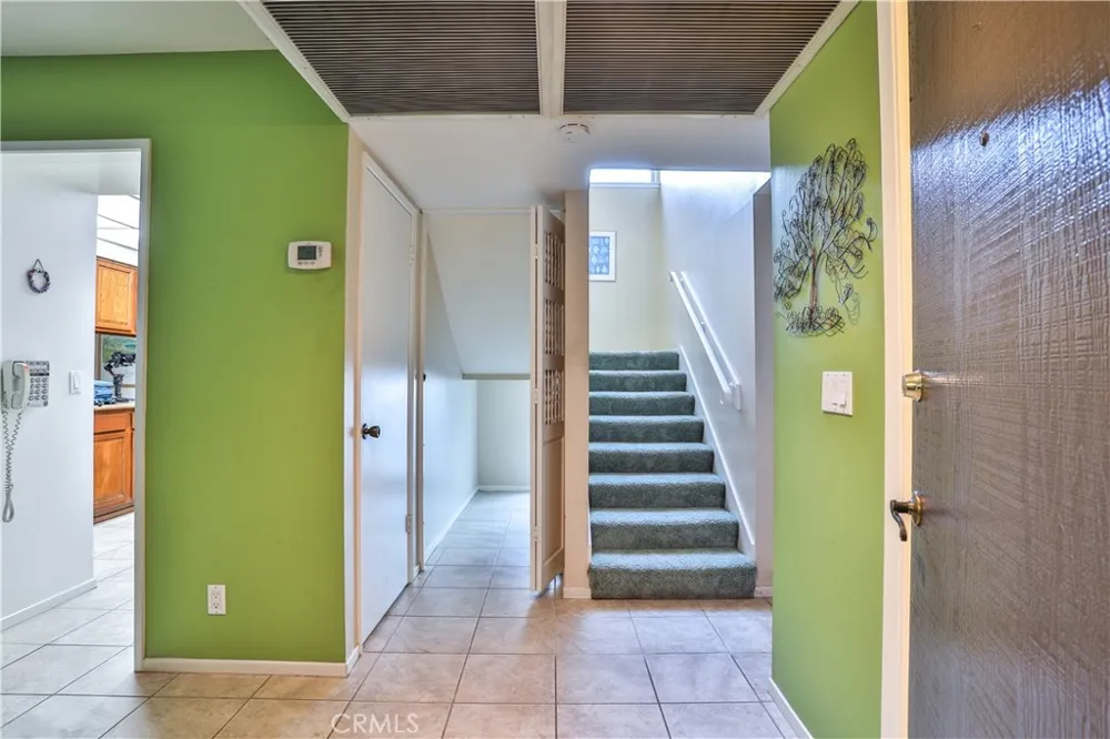 672 Greendale Lane Pomona, CA 91767