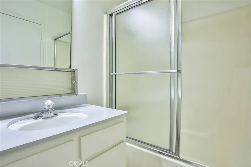 672 Greendale Lane Pomona, CA 91767