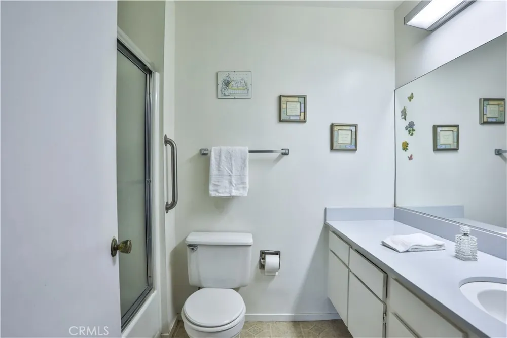 672 Greendale Lane Pomona, CA 91767