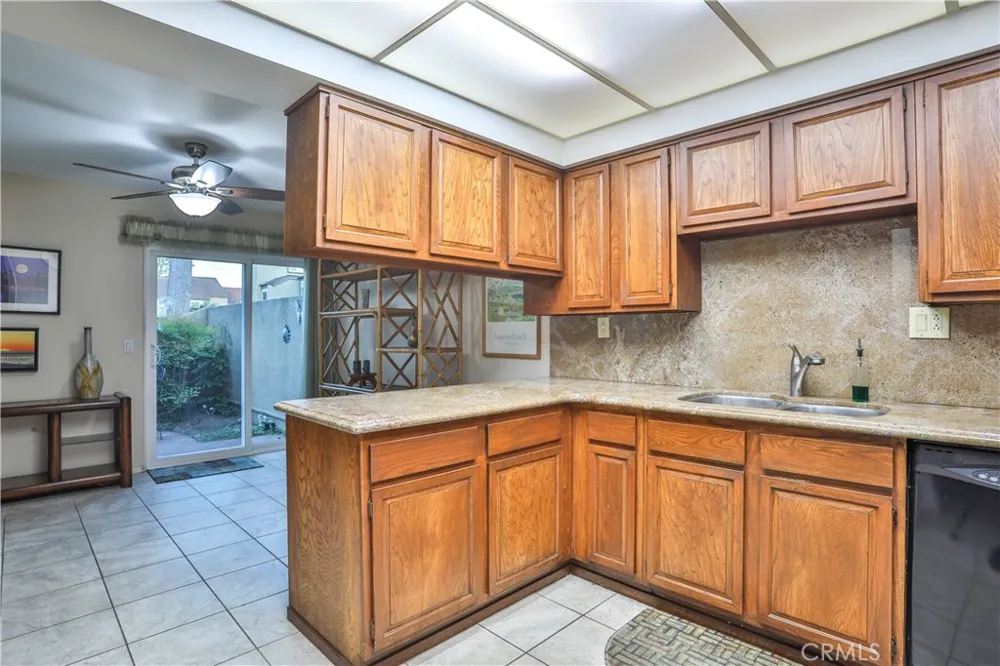 672 Greendale Lane Pomona, CA 91767