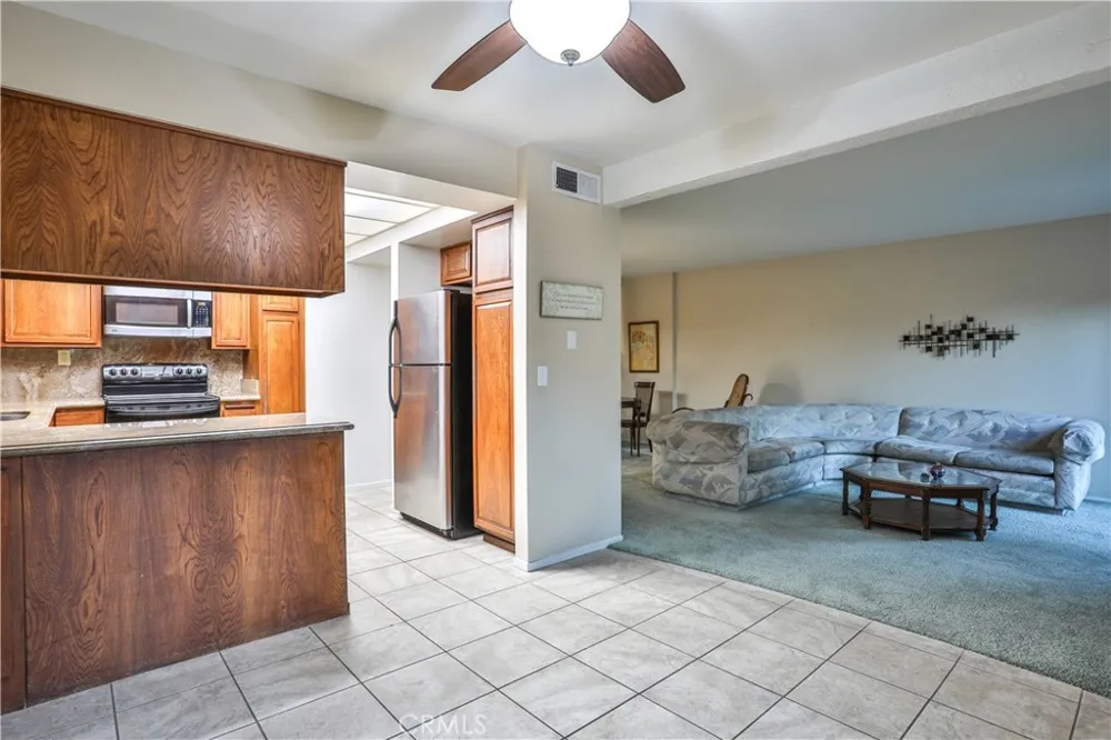 672 Greendale Lane Pomona, CA 91767