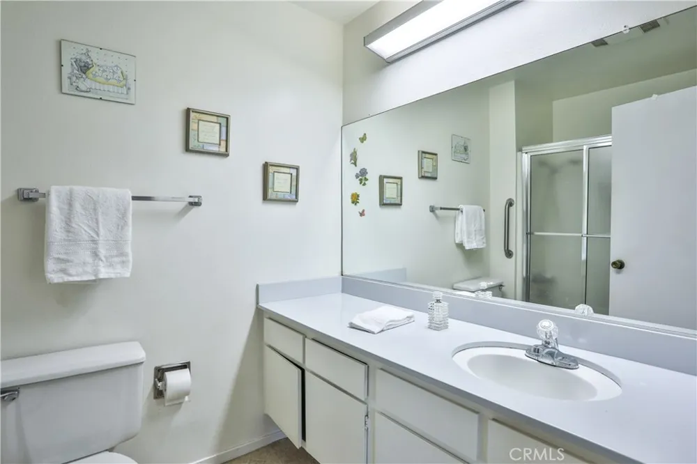 672 Greendale Lane Pomona, CA 91767