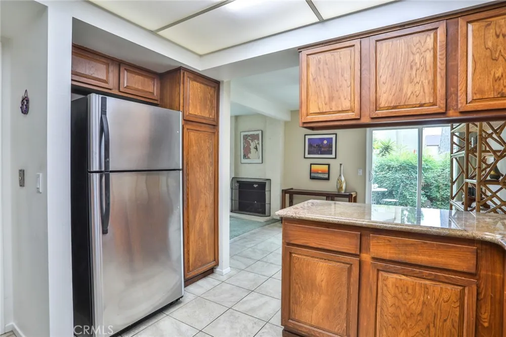 672 Greendale Lane Pomona, CA 91767