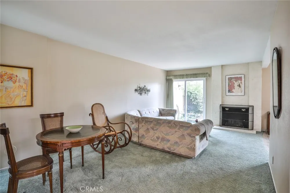 672 Greendale Lane Pomona, CA 91767