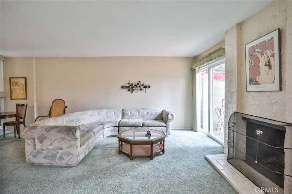 672 Greendale Lane Pomona, CA 91767