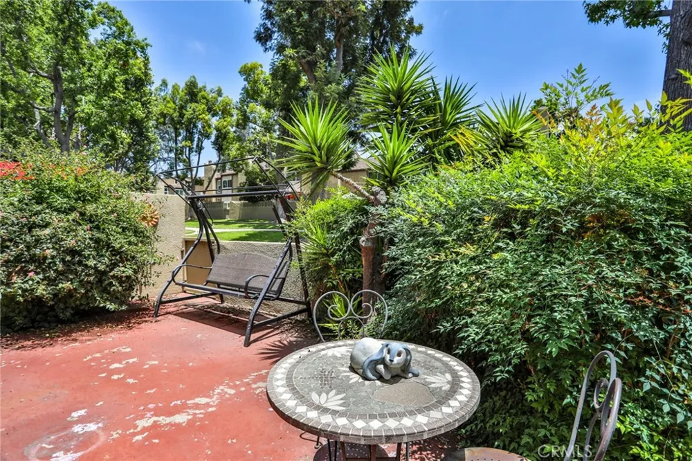 672 Greendale Lane Pomona, CA 91767