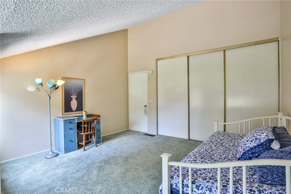 672 Greendale Lane Pomona, CA 91767