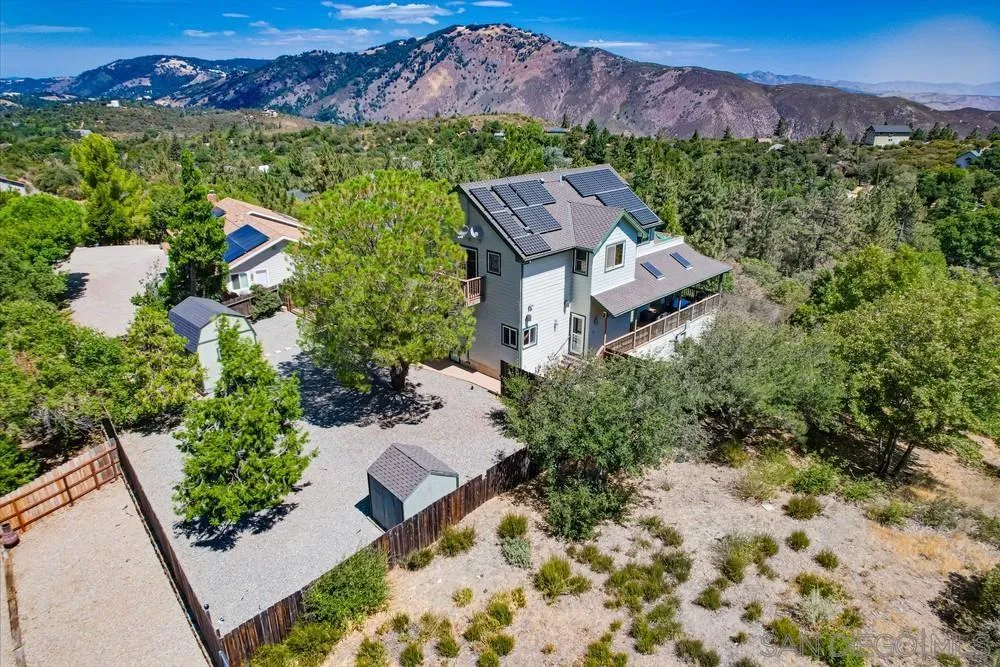 753 Ridgewood Dr Julian, CA 92036