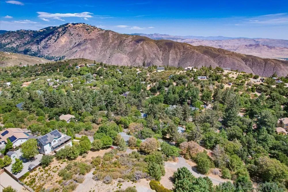 753 Ridgewood Dr Julian, CA 92036