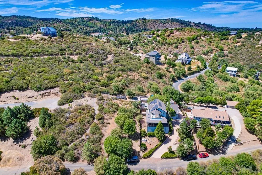 753 Ridgewood Dr Julian, CA 92036