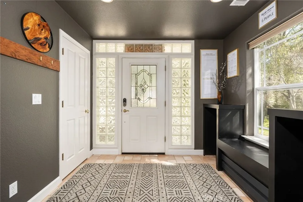 6657 Deer Park Midpines, CA 95345