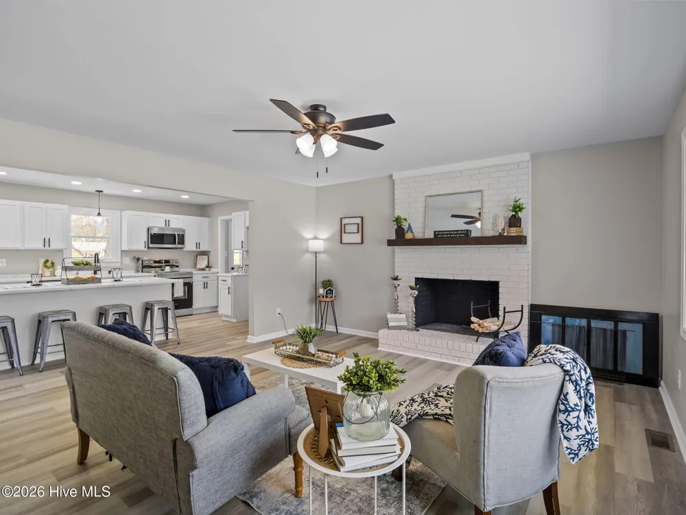 412 Crows Nest Lane Sneads Ferry, NC 28460