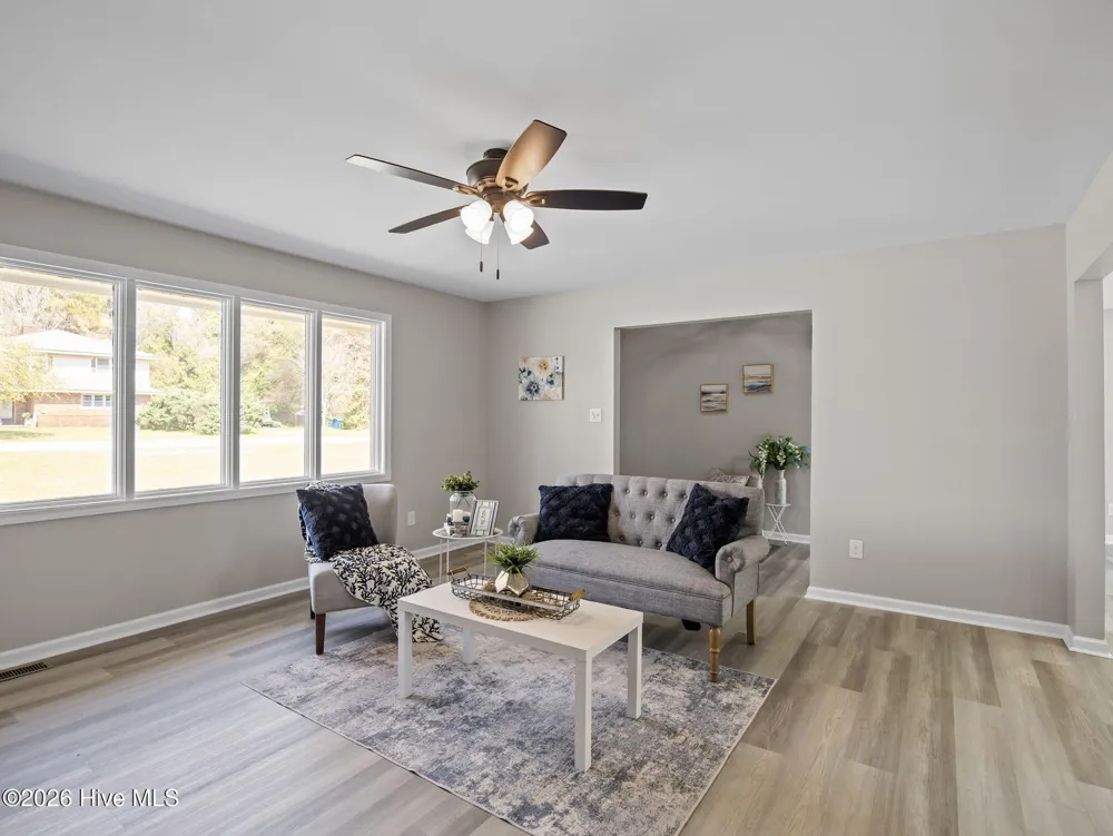 412 Crows Nest Lane Sneads Ferry, NC 28460