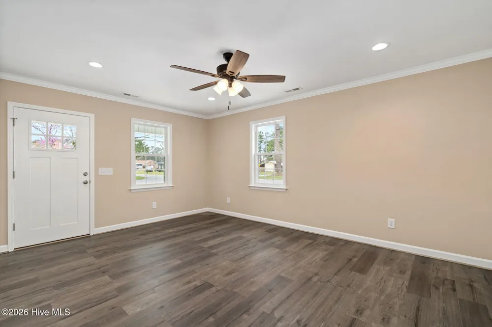 214 Walnut Street Rose Hill, NC 28458