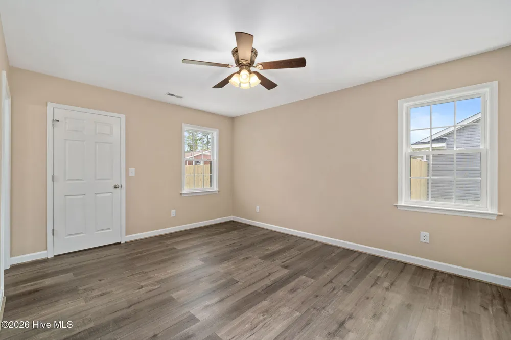 214 Walnut Street Rose Hill, NC 28458