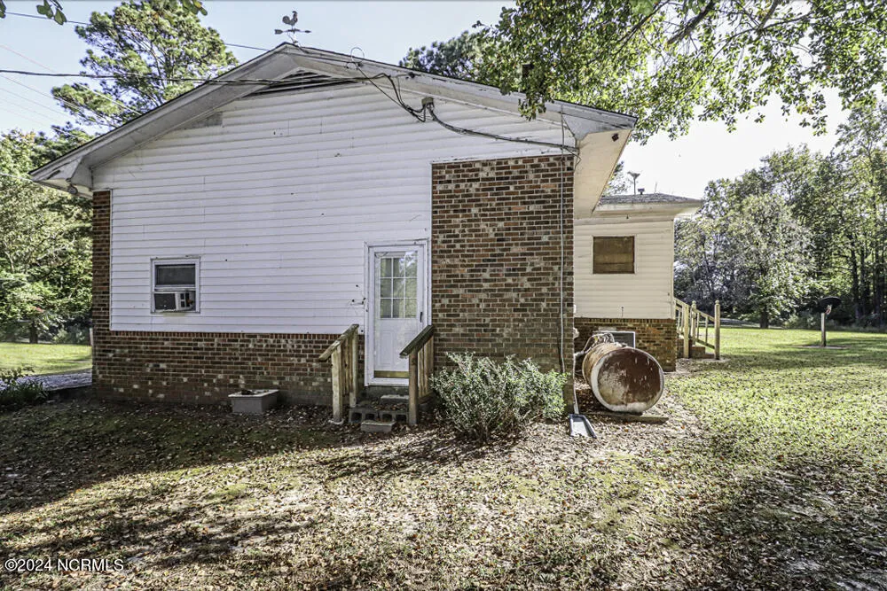 351 Wises Store Road Murfreesboro, NC 27855