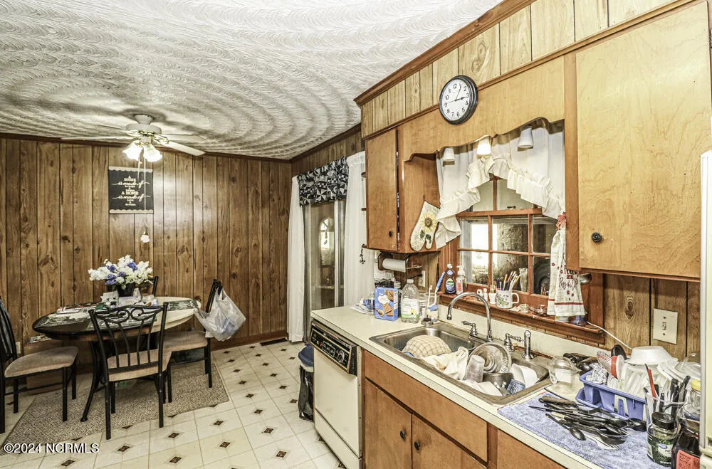351 Wises Store Road Murfreesboro, NC 27855