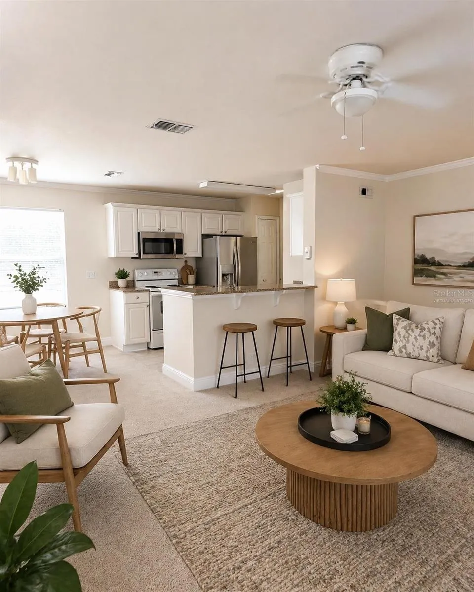 131 SOUTHERN PECAN CIRCLE #201 Winter Garden, FL 34787