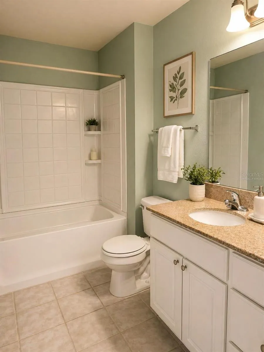 131 SOUTHERN PECAN CIRCLE #201 Winter Garden, FL 34787