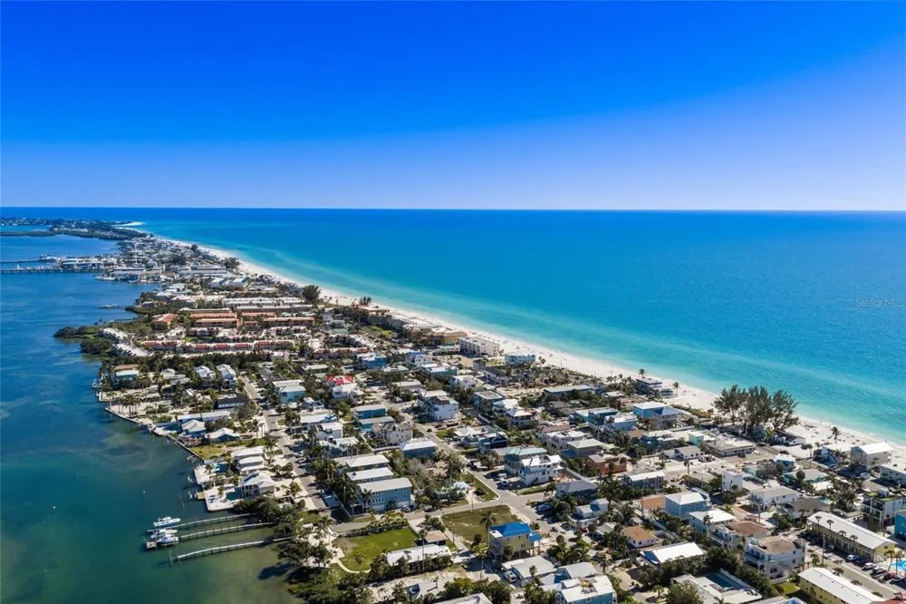 300 23RD STREET Bradenton Beach, FL 34217