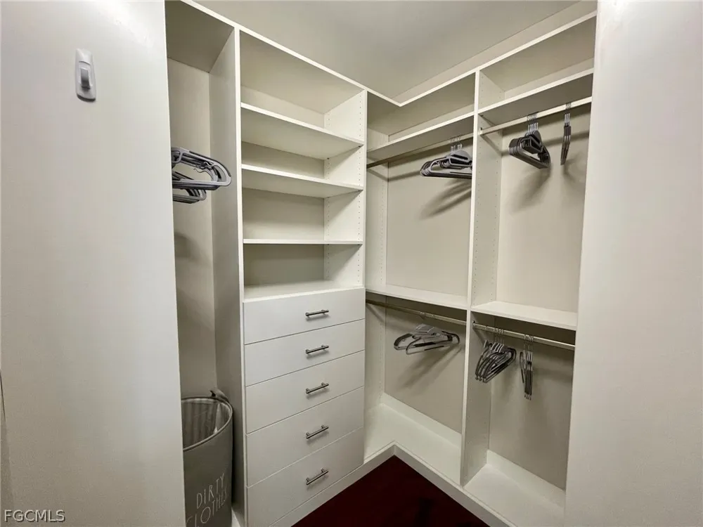 Cayman Court #2 Naples, FL 34119