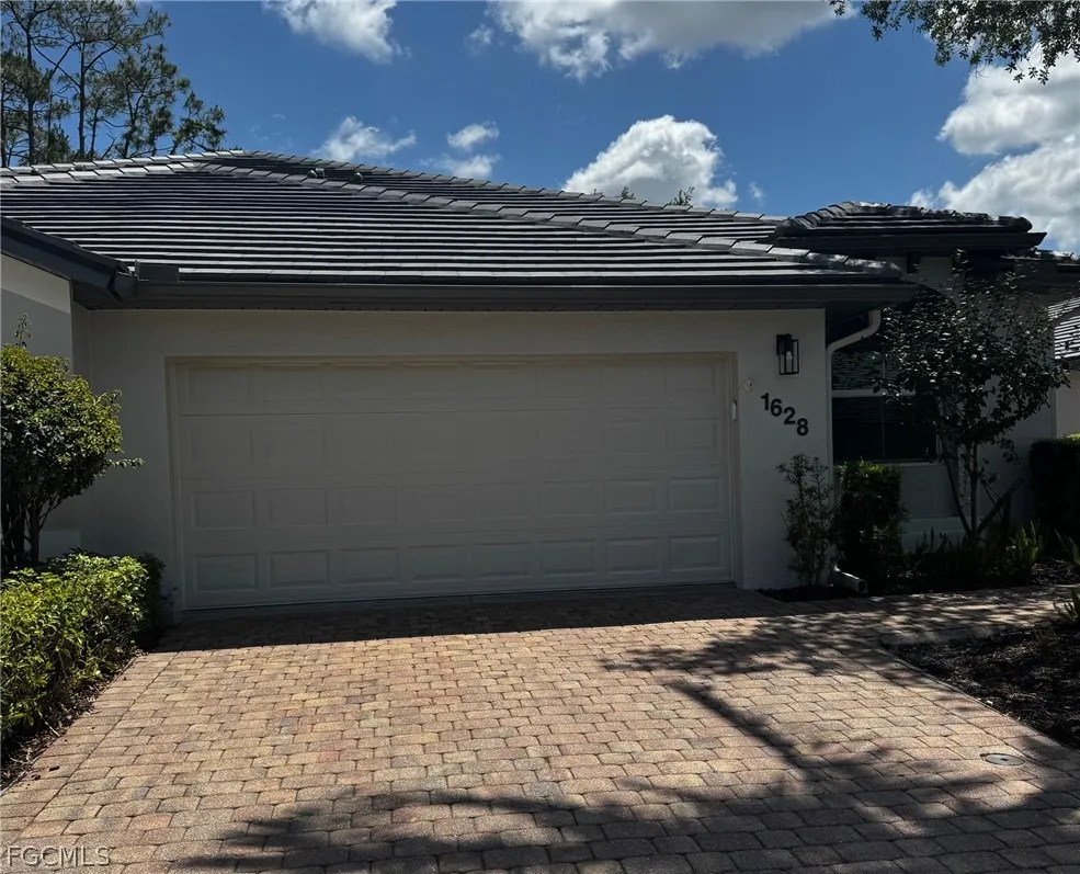 Cayman Court #2 Naples, FL 34119