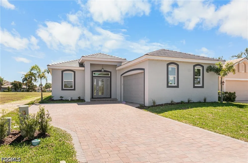 Oxford Ridge Circle Lehigh Acres, FL 33973