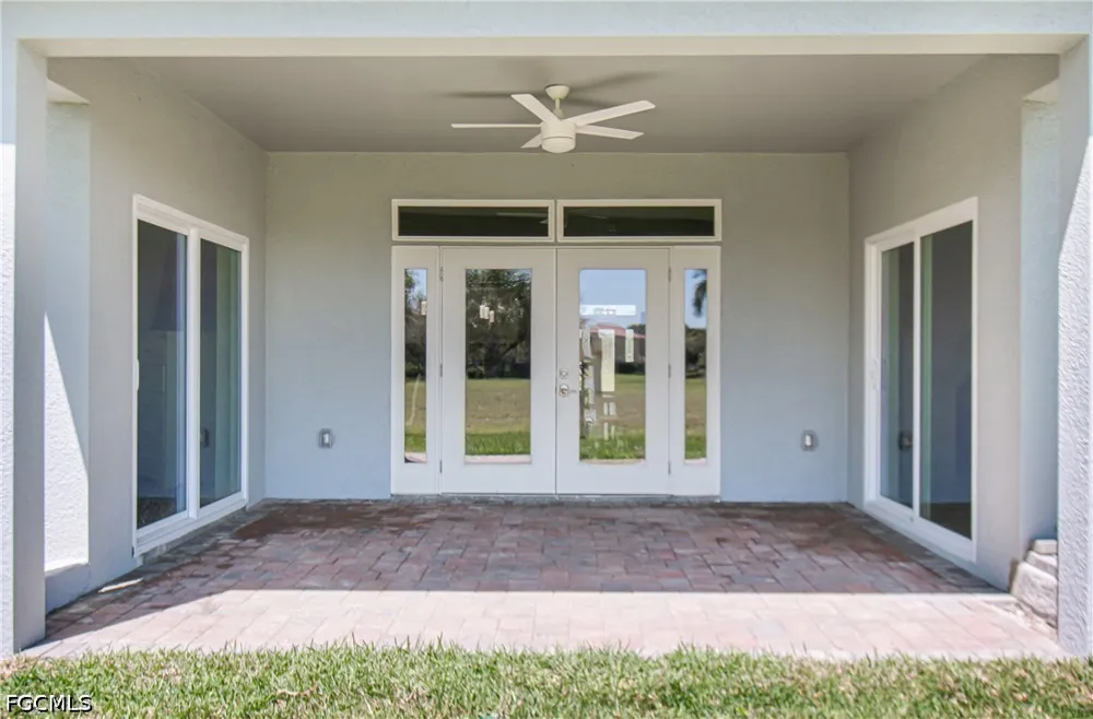 Oxford Ridge Circle Lehigh Acres, FL 33973