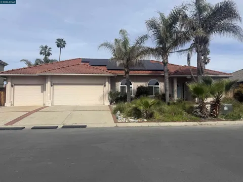 5593 Edgeview Dr