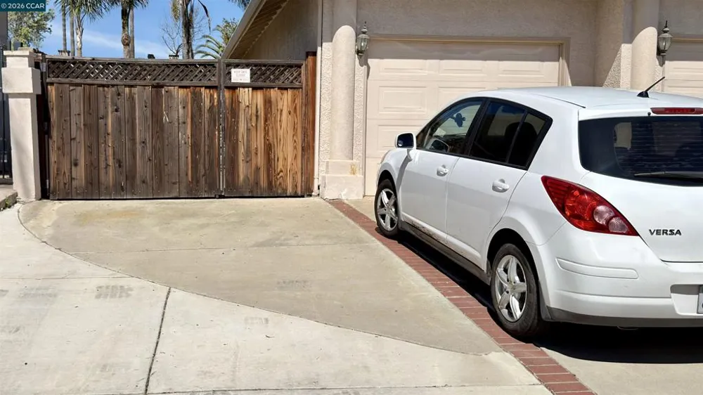 5593 Edgeview Dr Discovery Bay, CA 94505