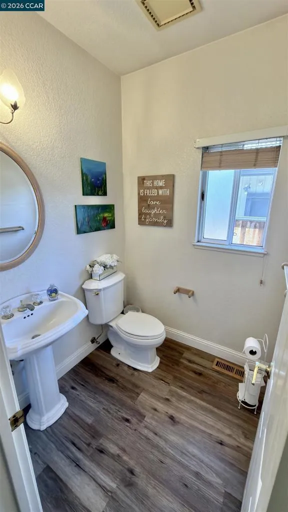 5593 Edgeview Dr Discovery Bay, CA 94505