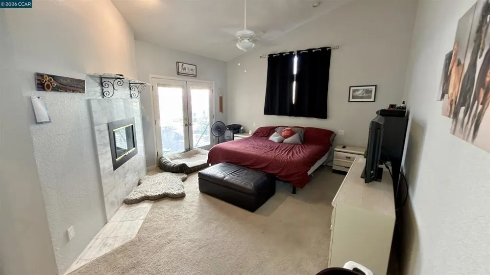 5593 Edgeview Dr Discovery Bay, CA 94505