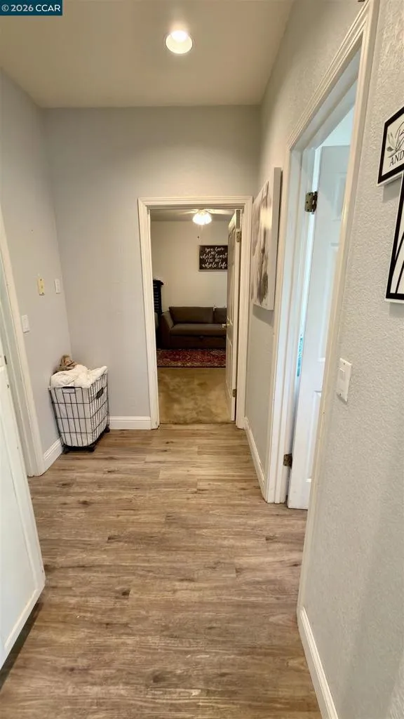 5593 Edgeview Dr Discovery Bay, CA 94505