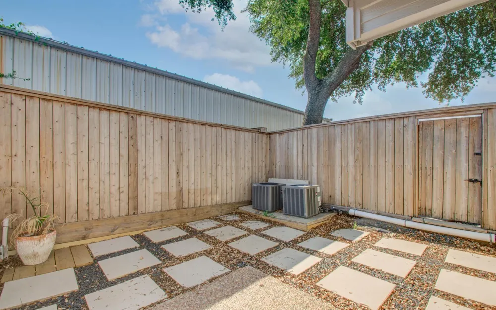 5807 Beverly Hill Street #16 Houston, TX 77057