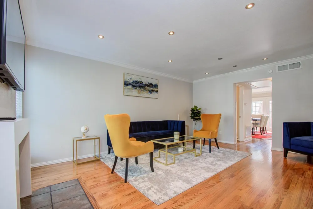 5807 Beverly Hill Street #16 Houston, TX 77057