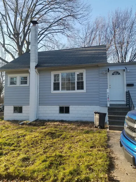105 BROAD ST