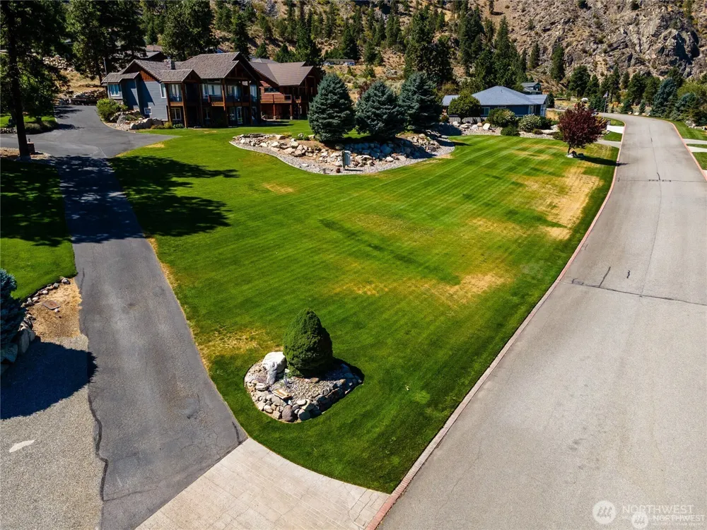 15307 Lakeview Street Entiat, WA 98822