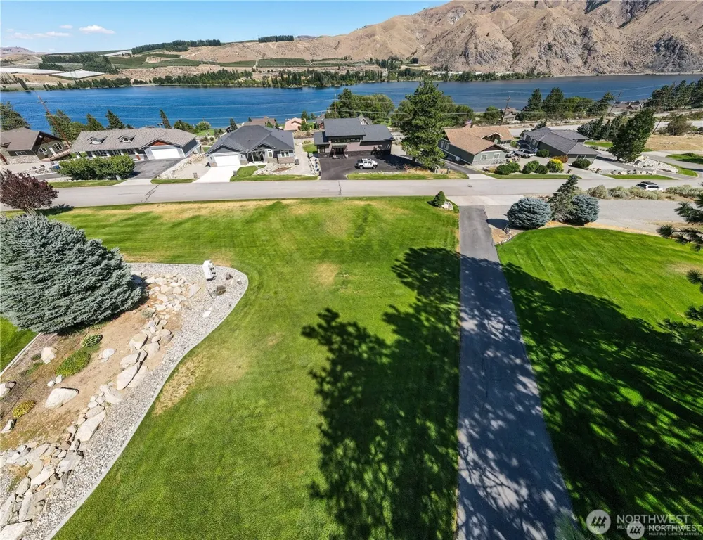 15307 Lakeview Street Entiat, WA 98822