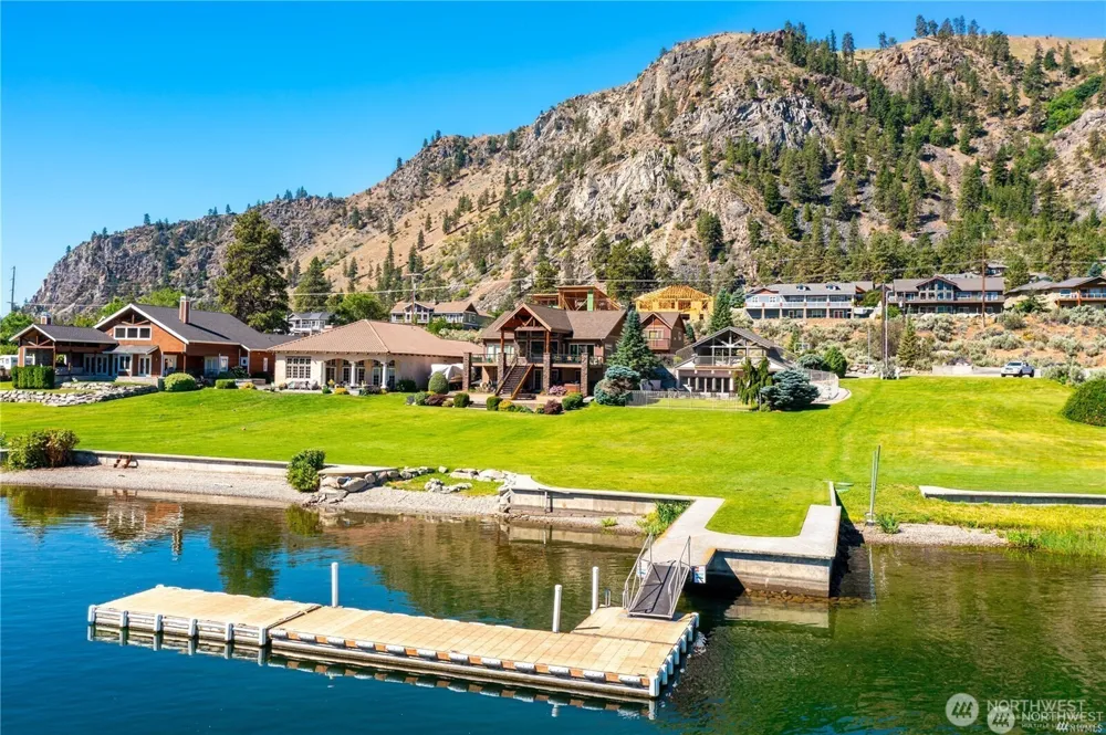 15307 Lakeview Street Entiat, WA 98822