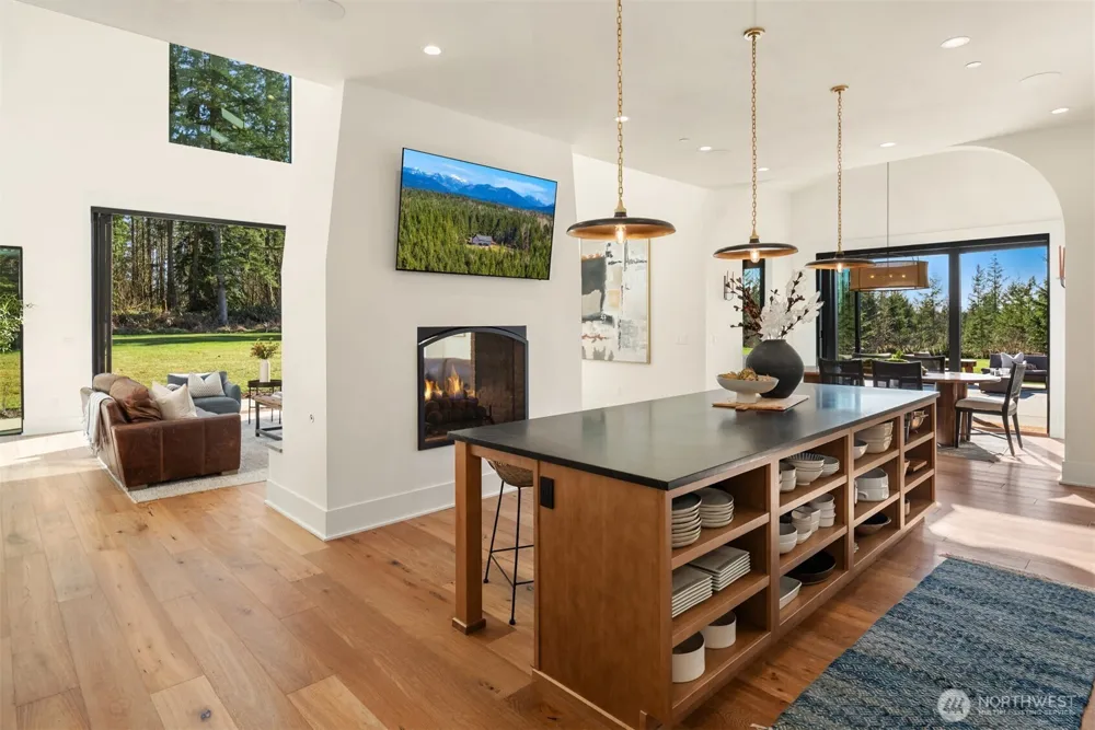 33310 NE 95th Place Carnation, WA 98014