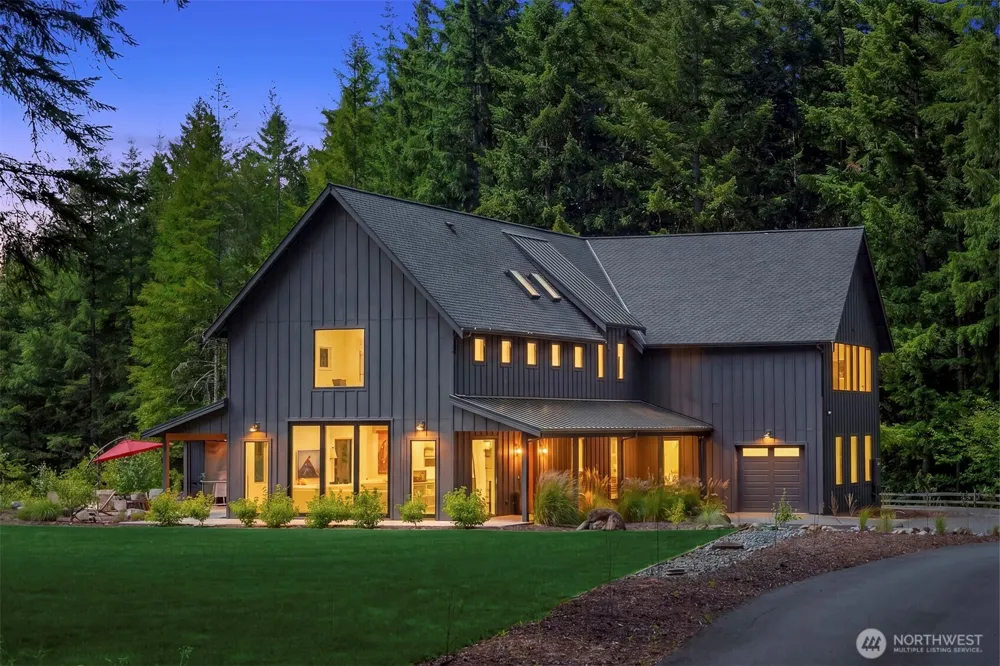 33310 NE 95th Place Carnation, WA 98014