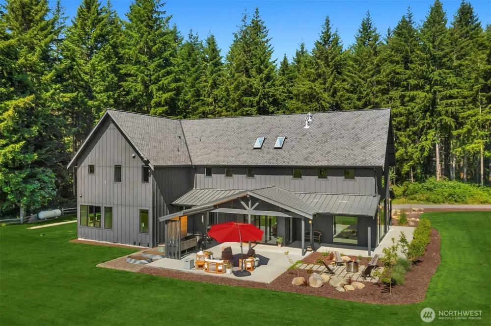 33310 NE 95th Place Carnation, WA 98014