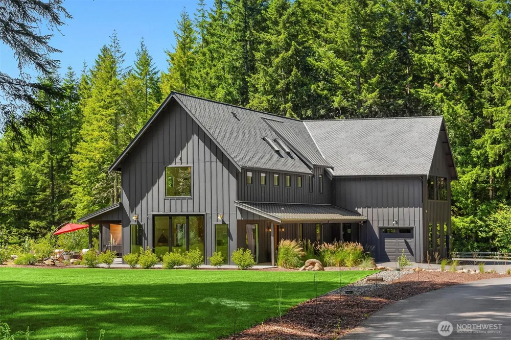33310 NE 95th Place Carnation, WA 98014