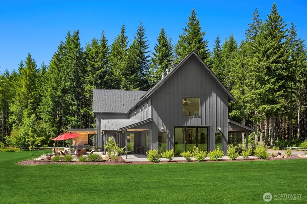 33310 NE 95th Place Carnation, WA 98014