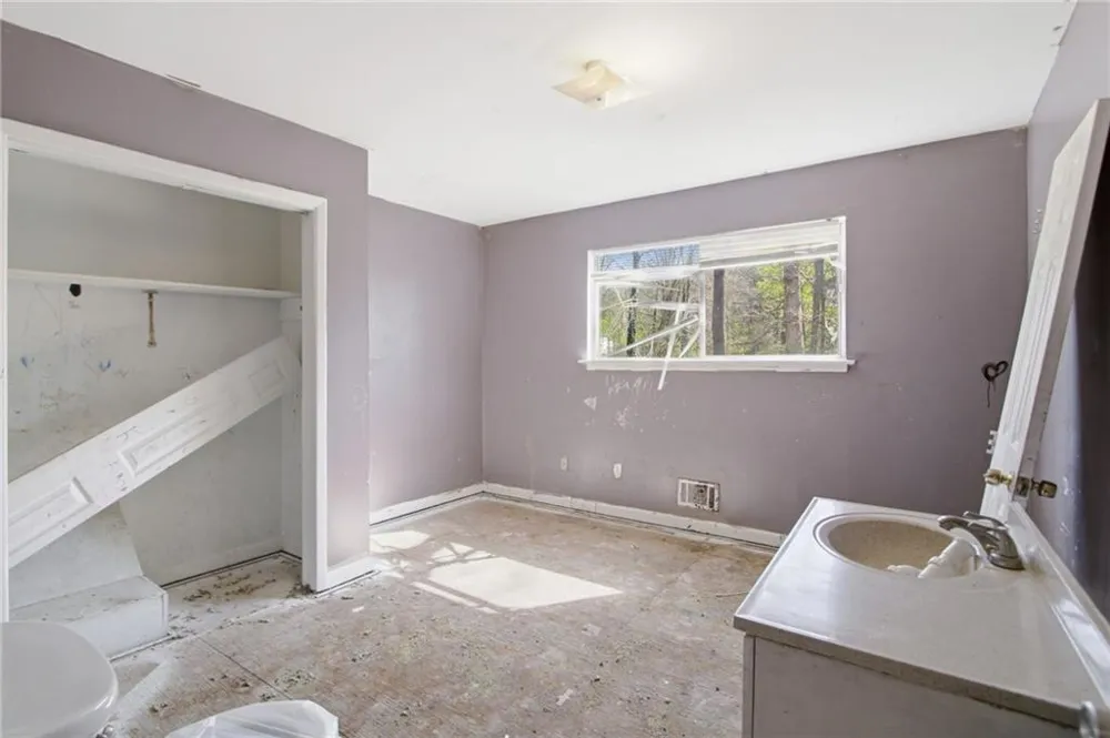 2459 Rockknoll Drive Conley, GA 30288