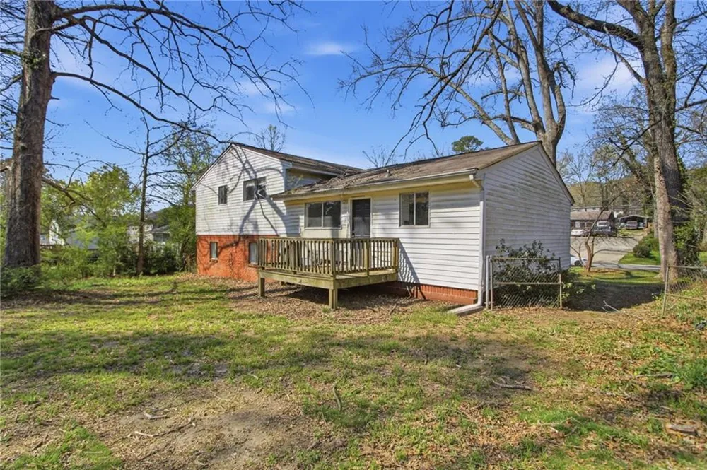 2459 Rockknoll Drive Conley, GA 30288