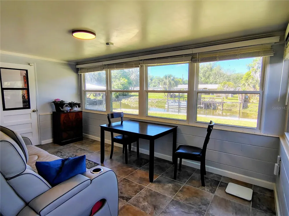 664 CR 467 Lake Panasoffkee, FL 33538